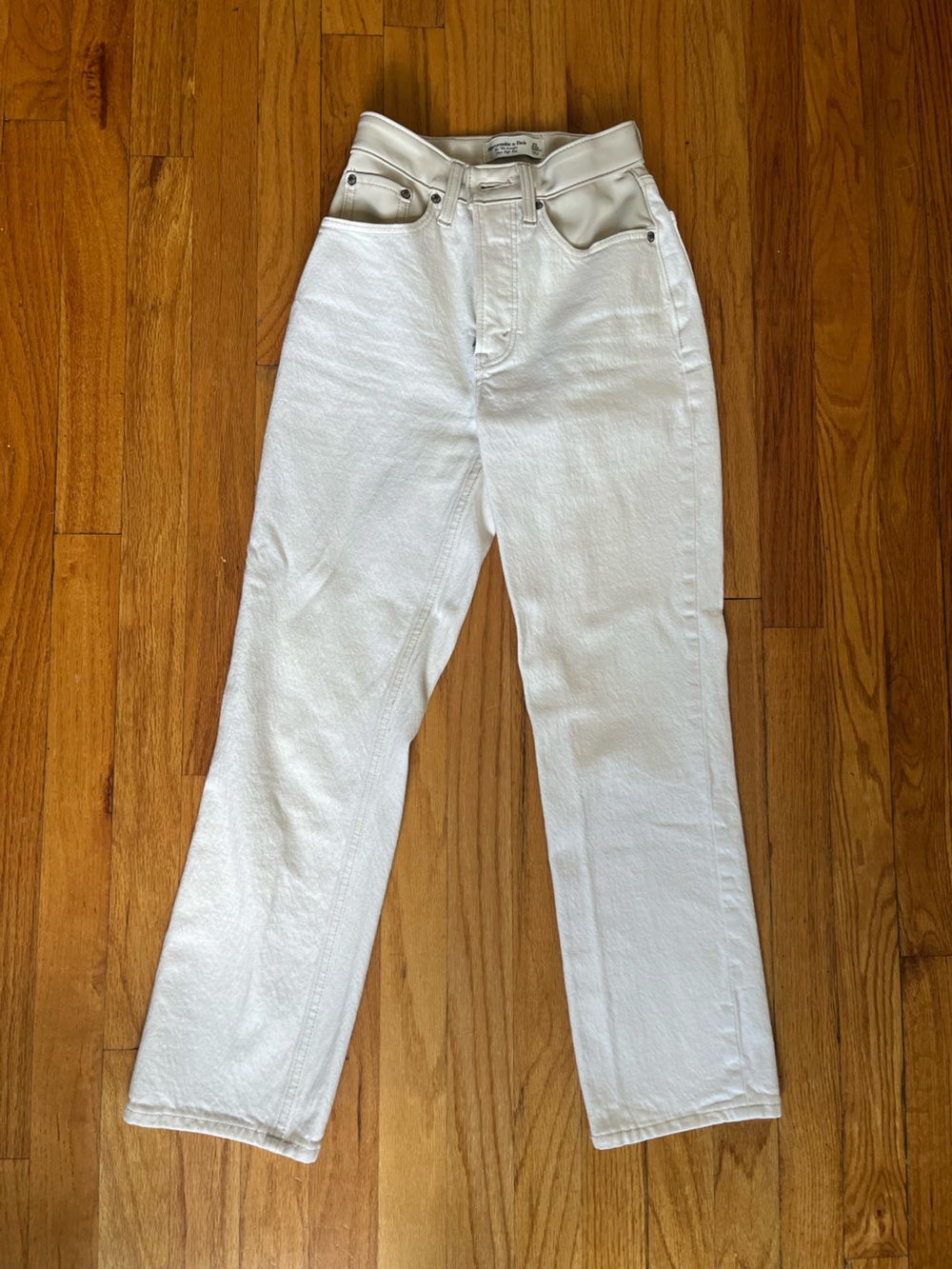 Women’s 90s Straight Ultra High rise Jeans